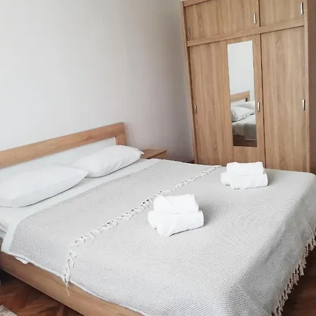 Апартаменты Apartman Bulic Ливно