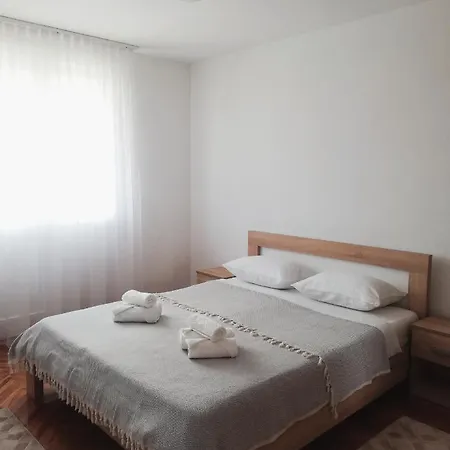 Apartman Bulic Ливно
